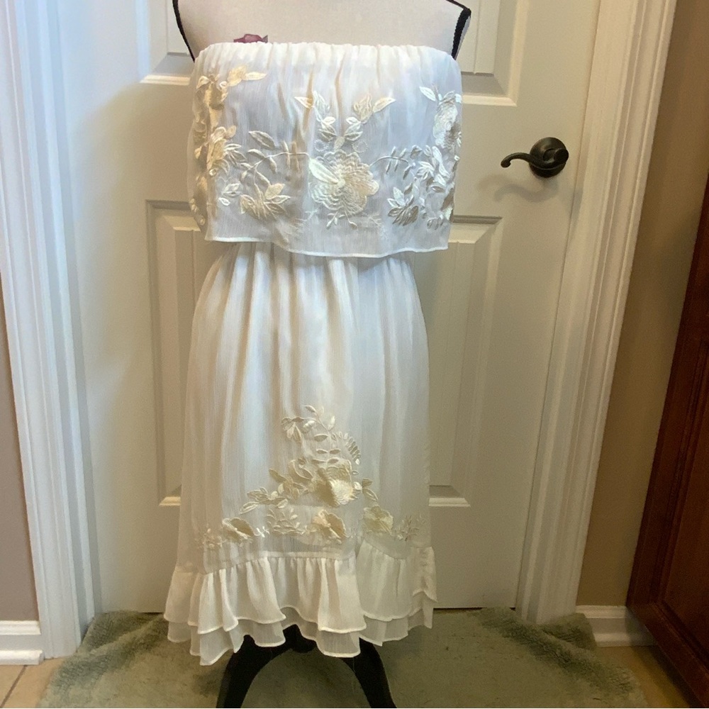 Arden B strapless embroidered dress, large